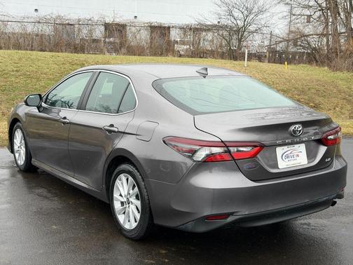2021 Toyota Camry LE