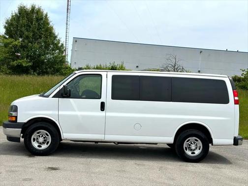 2020 Chevrolet Express 2500 RWD 2500 Regular Wheelbase LT