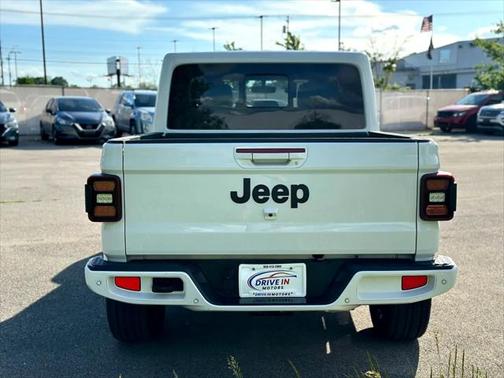 2023 Jeep Gladiator Overland