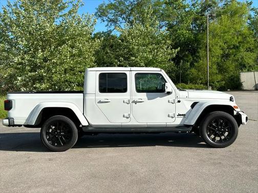 2023 Jeep Gladiator Overland