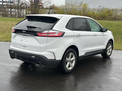 2019 Ford Edge SE