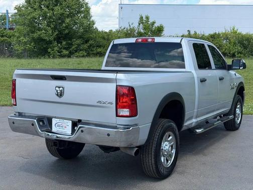 Bright Silver Metallic Clearcoat 2018 RAM 2500 Tradesman Crew Cab 4x4 6'4' Box