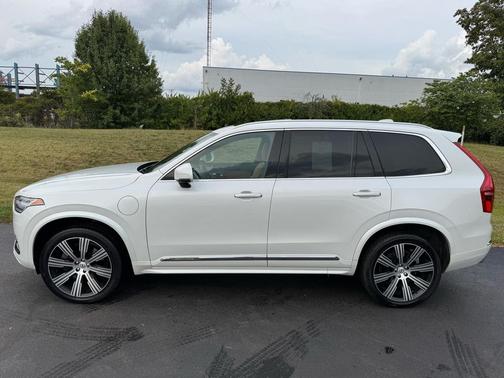 2021 Volvo XC90 Recharge Plug-In Hybrid T8 Inscription 7 Passenger