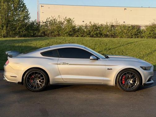 2017 Ford Mustang GT