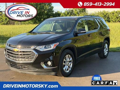 Mosaic Black Metallic 2019 Chevrolet Traverse LT Cloth