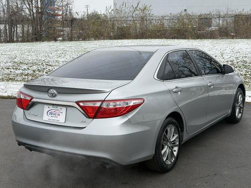 2016 Toyota Camry XLE
