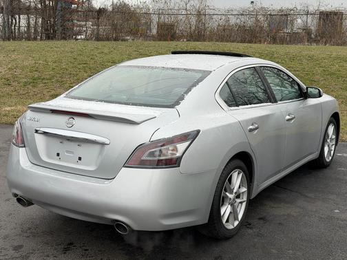 2014 Nissan Maxima SV