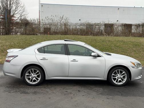 2014 Nissan Maxima SV