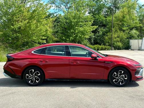 2025 Hyundai SONATA SEL