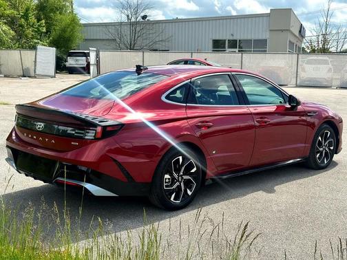 2025 Hyundai SONATA SEL