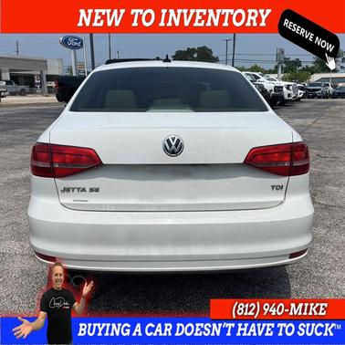Pure White 2015 Volkswagen Jetta 2.0L TDI SE w/Connectivity