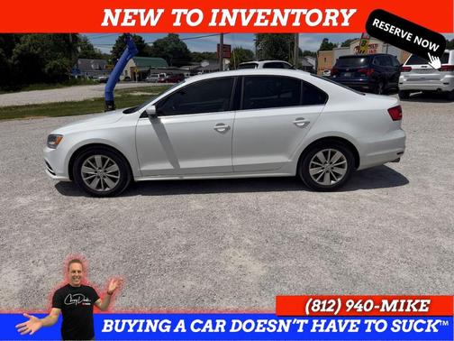 Pure White 2015 Volkswagen Jetta 2.0L TDI SE w/Connectivity