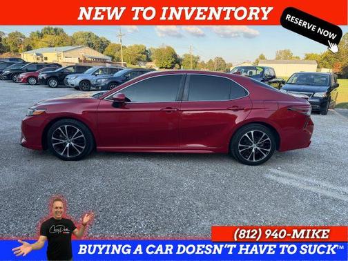 2019 Toyota Camry SE