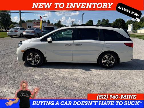 Diamond White Pearl 2018 Honda Odyssey Touring
