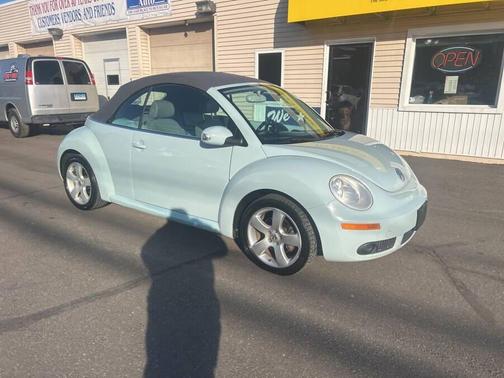 2006 Volkswagen New Beetle 2.5