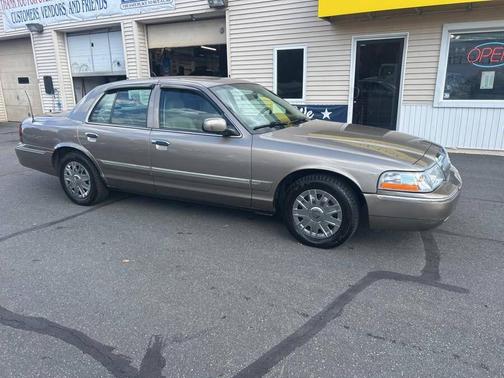 2005 Mercury Grand Marquis GS