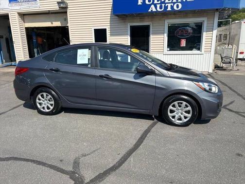 2012 Hyundai Accent SE