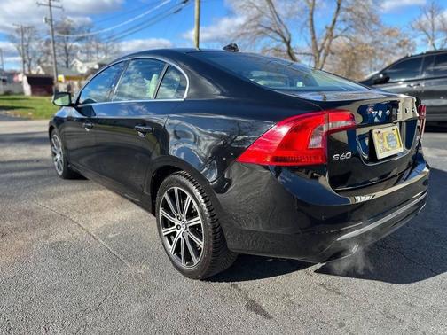 2018 Volvo S60 Inscription T5 Platinum