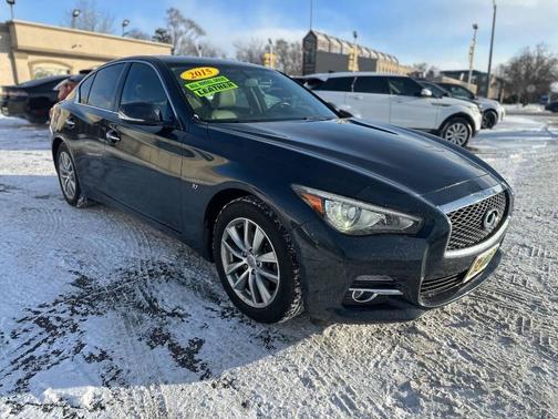 2015 INFINITI Q50 Premium