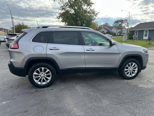2019 Jeep Cherokee Latitude