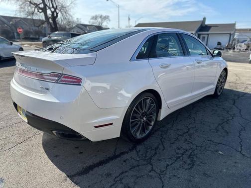 2015 Lincoln MKZ Base