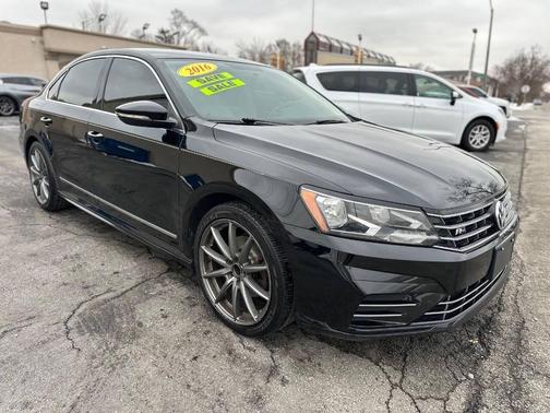 2016 Volkswagen Passat 1.8T R-Line