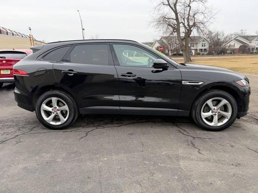 2017 Jaguar F-PACE 35t Premium