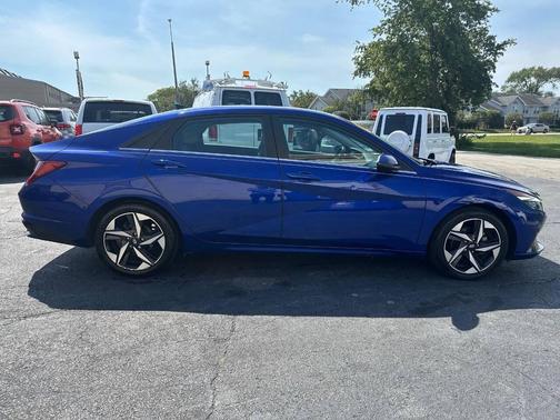 2021 Hyundai ELANTRA Limited