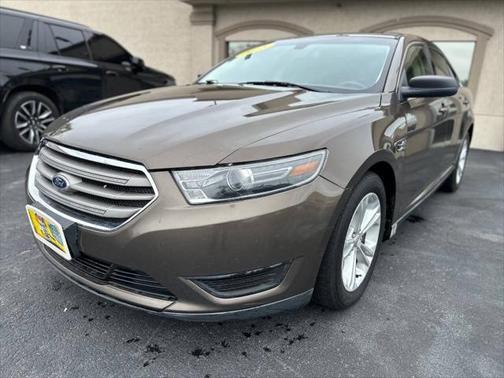 2015 Ford Taurus SE