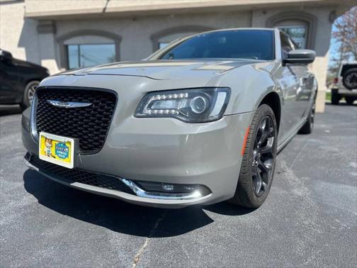 2019 Chrysler 300 S