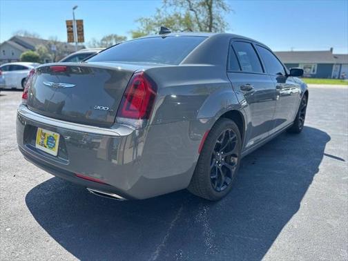 2019 Chrysler 300 S