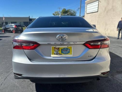 2022 Toyota Camry LE
