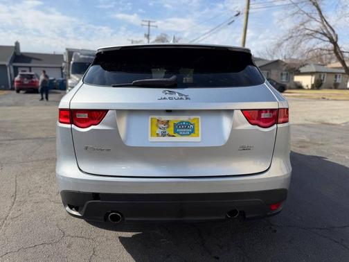 2018 Jaguar F-PACE 30t Premium