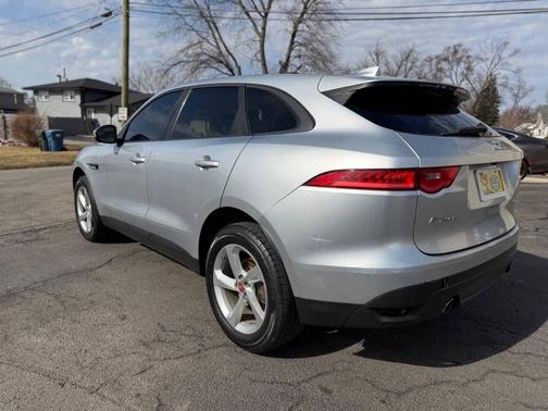2018 Jaguar F-PACE 30t Premium