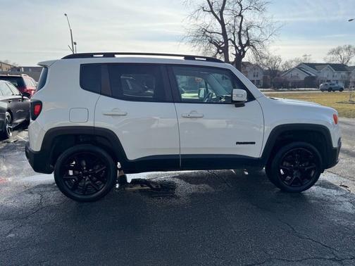 2017 Jeep Renegade Altitude