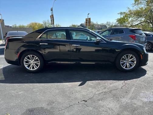 2017 Chrysler 300 S