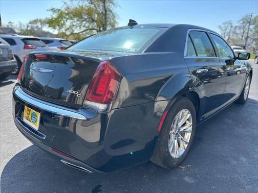 2017 Chrysler 300 S