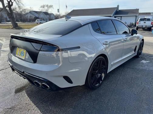 2023 Kia Stinger GT2