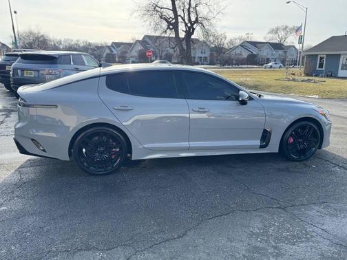 2023 Kia Stinger GT2