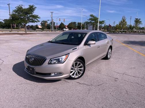 Photo 3 of 30 of 2014 Buick LaCrosse Leather