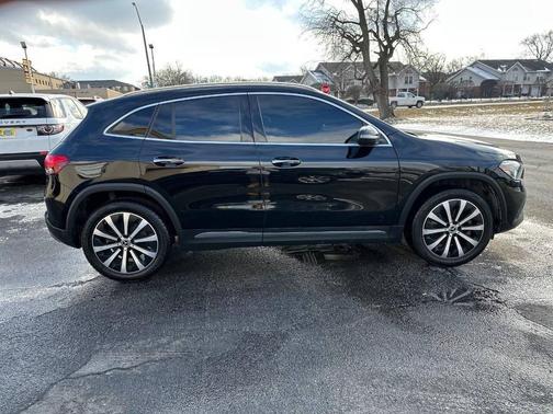 2021 Mercedes-Benz GLA 250 Base 4MATIC