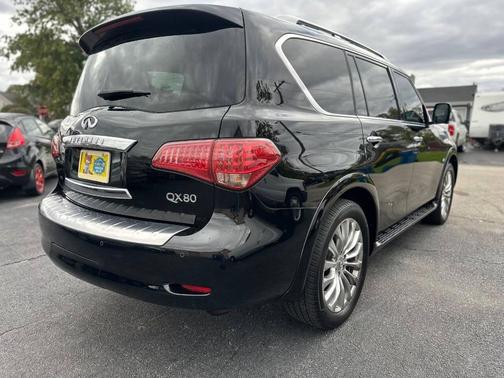 2017 INFINITI QX80 Limited