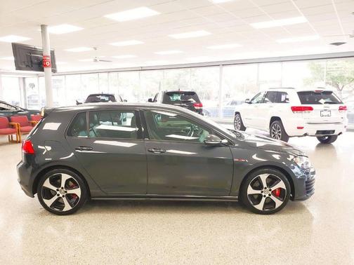 2017 Volkswagen Golf GTI 2.0T Autobahn 4-Door