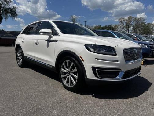 2019 Lincoln Nautilus Select