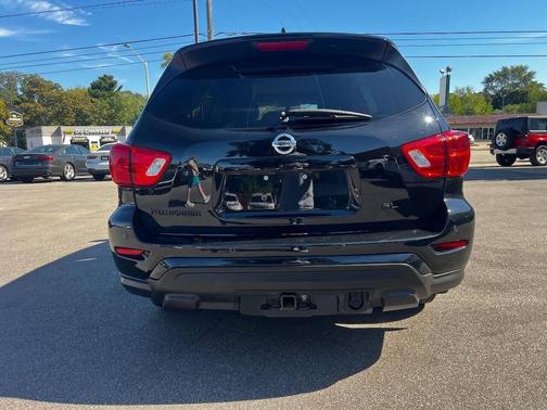 2020 Nissan Pathfinder SL 2WD