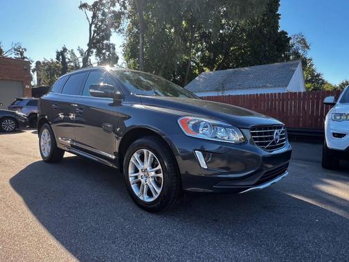2015 Volvo XC60 T5 Platinum