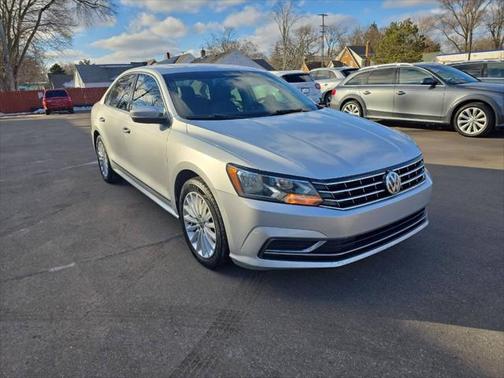 2016 Volkswagen Passat 1.8T SE