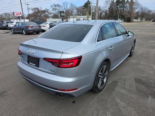 2018 Audi A4 2.0T Premium Plus