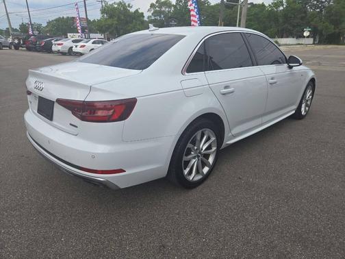 Glacier White Metallic 2019 Audi A4 45 Premium
