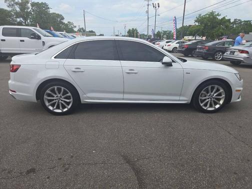 Glacier White Metallic 2019 Audi A4 45 Premium